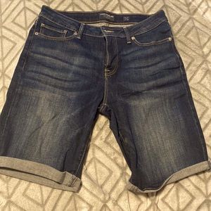 Jean shorts size 10/30